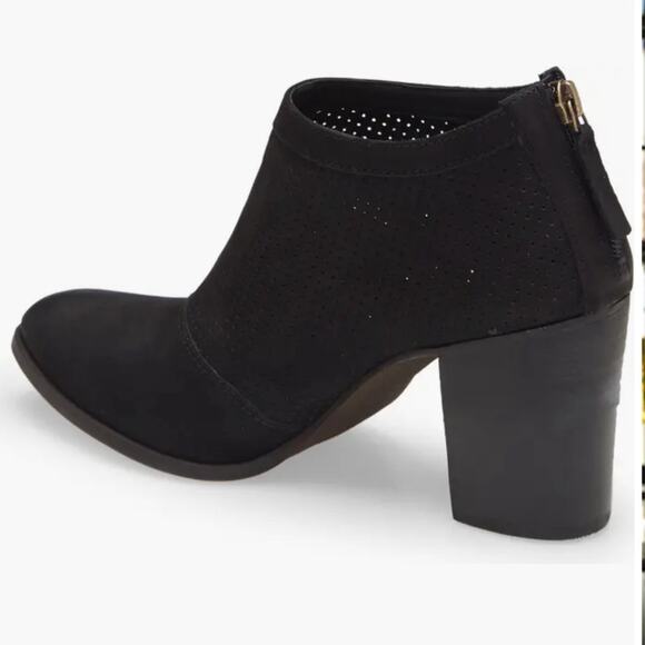 CHOCOLAT BLU Black Suede Ankle Boots Bootie back zipper 36 6 Nubuck Leather NEW - Picture 2 of 16